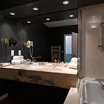 Hr Hotel-restaurant & Marin 酒店 5*