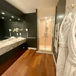 Hr Hotel-restaurant & Marin
