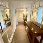 Hr Hotel-restaurant & Marin