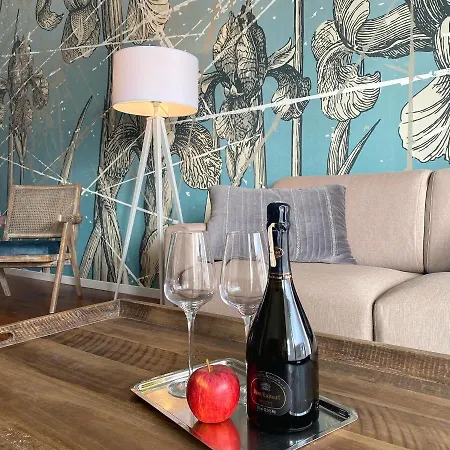 Hr Hotel-restaurant & Spa Marin 拉弗洛特