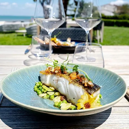 Otel Hr Hotel-restaurant & Marin