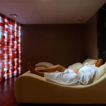 Hr Hotel-restaurant & Marin La Flotte