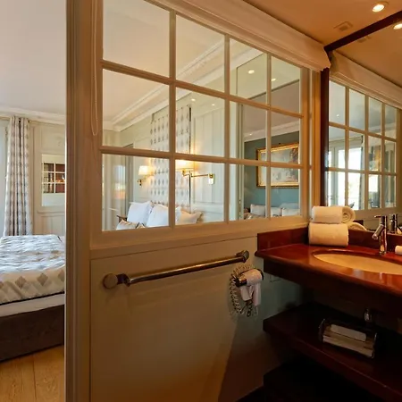 Hr Hotel-restaurant & Spa Marin