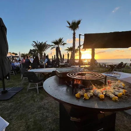 酒店 Hr Hotel-restaurant & Spa Marin 5*