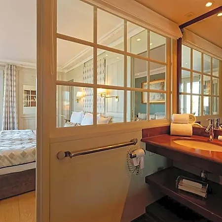 Hr Hotel-restaurant & Marin