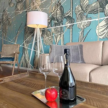 Hr Hotel-restaurant & Marin Szálloda La Flotte