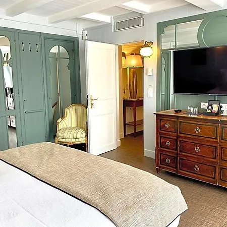 Hr Hotel-restaurant & Marin Szálloda La Flotte