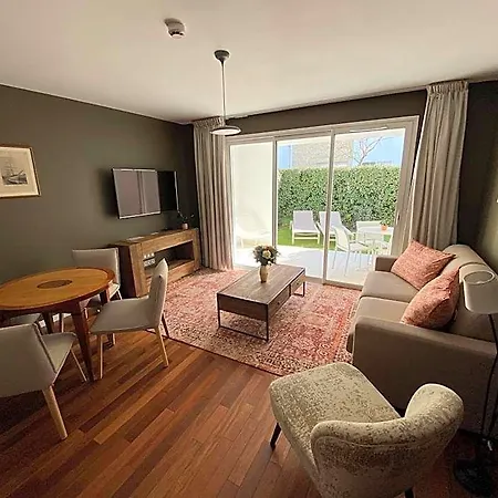 Hr Hotel-restaurant & Marin Hotel La Flotte