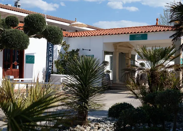 Hr Hotel-restaurant & Marin