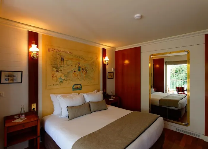 فندق Hr Hotel-restaurant & Marin 5*