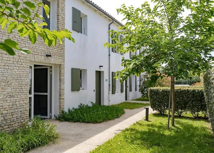 Hr Hotel-restaurant & Marin