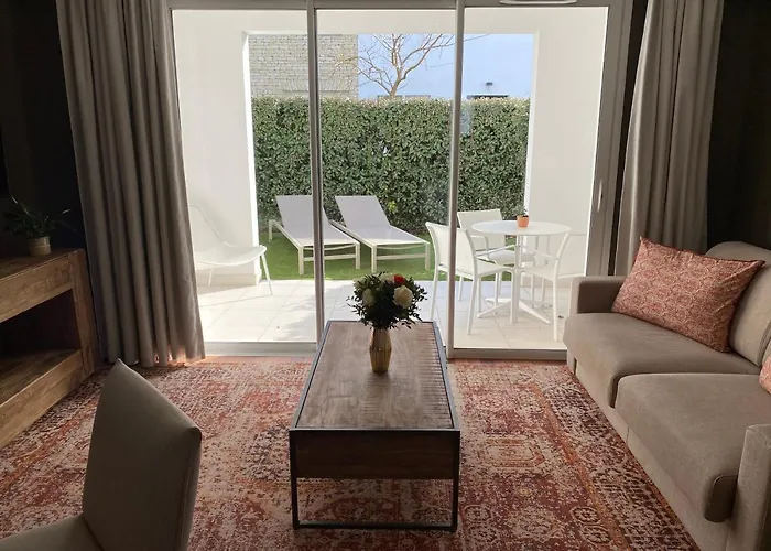 فندق Hr Hotel-restaurant & Marin