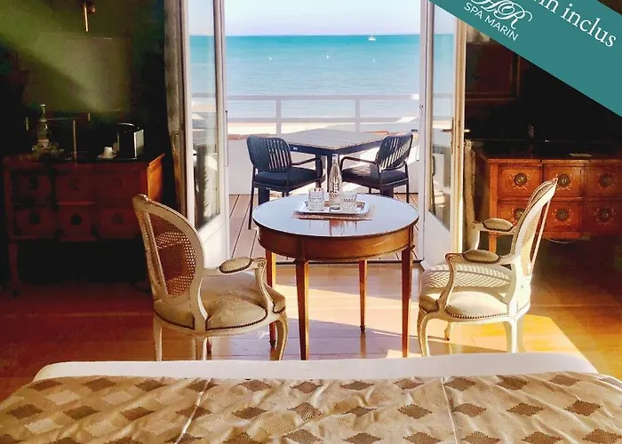 Hr Hotel-restaurant & Marin La Flotte