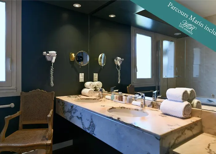 Hr Hotel-restaurant & Marin فندق مدينة لا فلوت