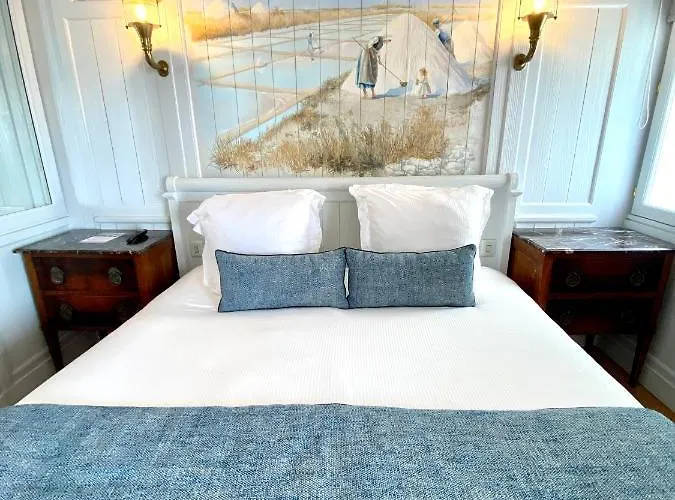 Hr Hotel-restaurant & Marin