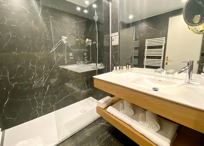 Hr Hotel-restaurant & Marin فندق 5*