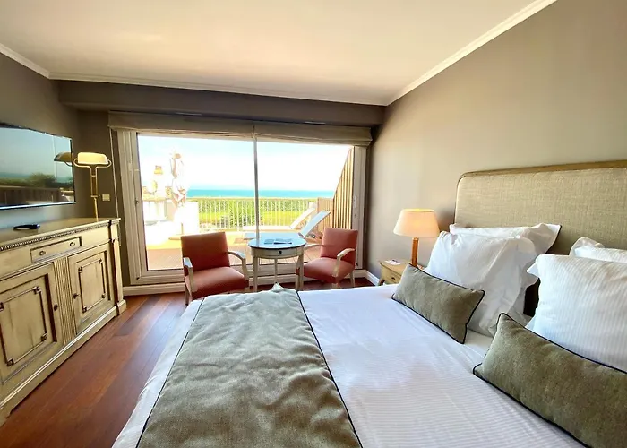 فندق Hr Hotel-restaurant & Marin 5*